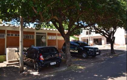 Jovem com Covid-19 é flagrado 'passeando' em ruas de Brasilândia