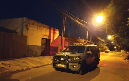 Quarteto suspeito de tráfico é preso durante ação da Força Tática