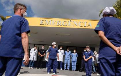 Covid-19: Brasil registra 881 mortes em 24h; total chega a 12,4 mil