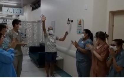 Professora três-lagoense agradece cura do irmão