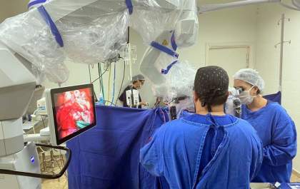 Microscópio com tecnologia 4K é utilizado na Santa Casa para cirurgia cerebral