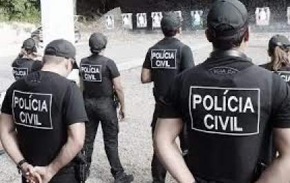 Ao ser preso, serralheiro não avisa que era suspeito de covid e revolta policiais