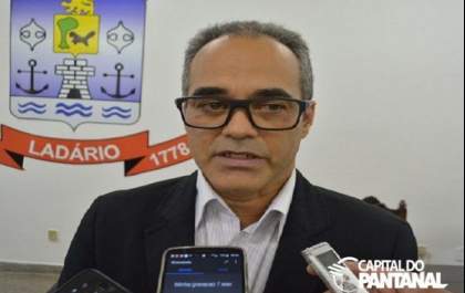 Prefeito decreta 21 dias de orações e 1 dia de jejum contra COVID-19 em MS