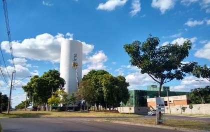 Obras interditam trechos da avenida dos Estados