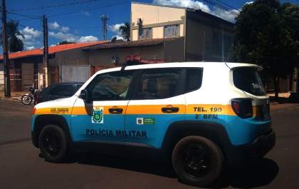Detento quebra tornozeleira eletrônica após brigar com a esposa e foge