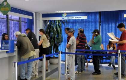 INSS paga segunda parcela do 13º a partir de segunda-feira (25)