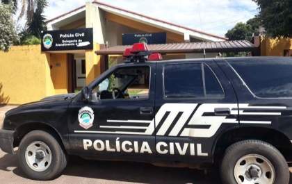 Homem é preso por agredir e quebrar perna da esposa de 64 anos em Três Lagoas
