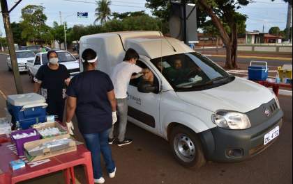 Em Selvíria, mais de 700 pessoas foram imunizadas com o primeiro ‘Drive Thru de Vacinação’