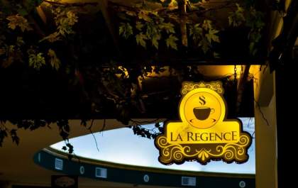 La Regence de portas abertas