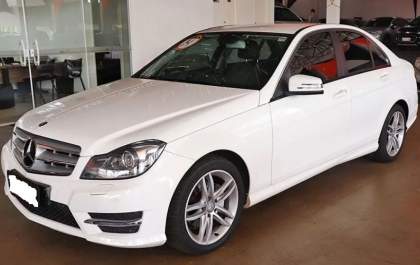 Carro de luxo é apreendido após ser encontrado batido e abandonado na Rondon, em Araçatuba