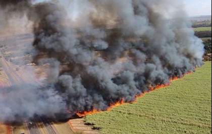 PM Ambiental e Corpo de Bombeiros debatem ações de combate a incêndios canavieiros