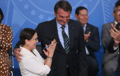 Regina Duarte é exonerada de cargo na Secretaria Especial de Cultura