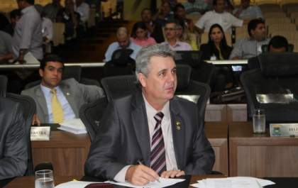 Criação de um espaço de atendimento aos idosos em TL recebe apoio de Guerreiro
