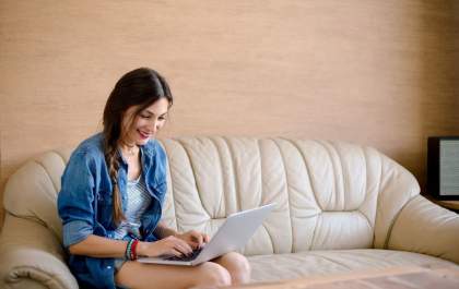 MEC prorroga aulas on-line de faculdades até o final do ano