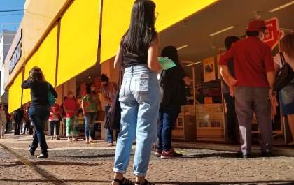 Mulheres representam 55% dos casos positivos de covid-19 em Araçatuba