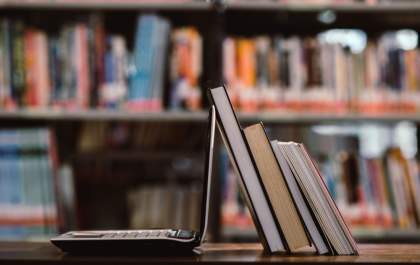 Quer turbinar os estudos de literatura em casa? Descubra como!&nbsp;