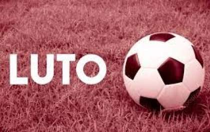 Jogador de várzea morre durante pelada neste domingo (21)