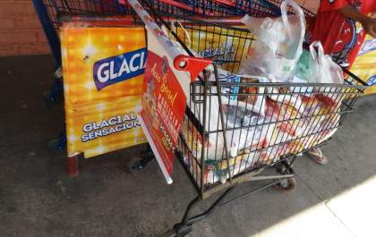 Torcida organizada realiza nova ação de arrecadação de alimentos