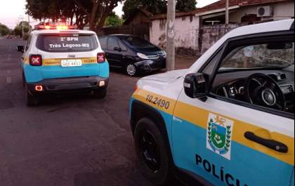 Dois homens são presos por embriaguez após se envolverem em acidente