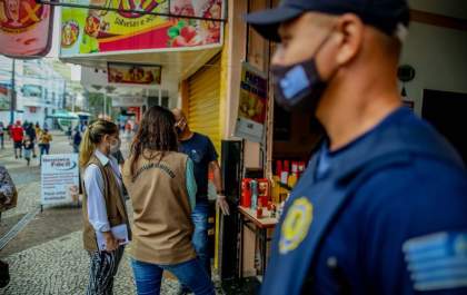 Em 3 meses de quarentena, Prefeitura fez 14 autuações no comércio