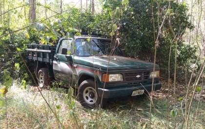 Operação Mutum recupera camionetas e prende membro de façção criminosa