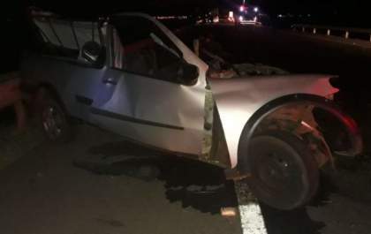 Acidente mata casal e motorista de carreta