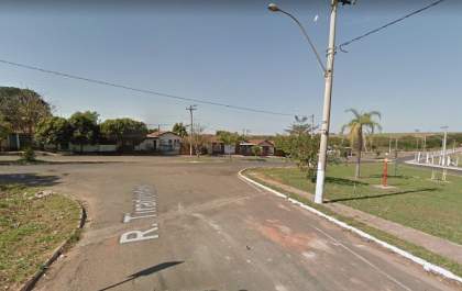 Aposentado tem caminhonete roubada por dupla de moto em Birigui