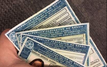 Carteiras de identidade e de habilitação serão entregues pelos Correios