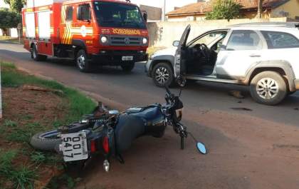 Mais um acidente entre carro e moto em TL
