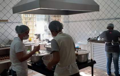 Projeto 5 pães e 2 peixinhos minimiza o impacto da retração econômica nas famílias de baixa renda
