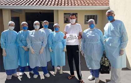 Mais um paciente recebe alta da Santa Casa de Andradina após vencer a Covid-19