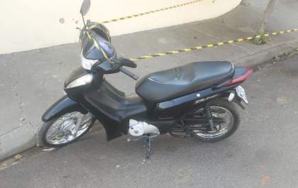 Acusado de esfaquear jovem cumpria pena por roubar idosa
