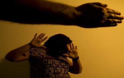 Governo sanciona lei que inclui registro de violência contra a mulher no cadastro de programas sociais