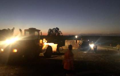 Carga de cana bloqueia trânsito na Rondon em Promissão