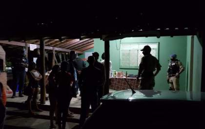 Com flagrante de festa, fiscalização chega aos ranchos em Três Lagoas