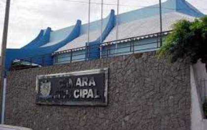 Câmara volta hoje com votação de projetos e indicação de diretor da Arsae