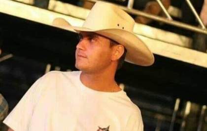 Peões fazem cavalgada para se despedir de colega que morreu afogado