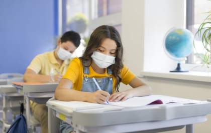 Mesmo com incerteza de retorno das aulas presenciais, escolas se antecipam para cumprir protocolos de segurança