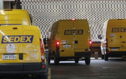 Funcionários dos Correios entram em greve em todo o Brasil