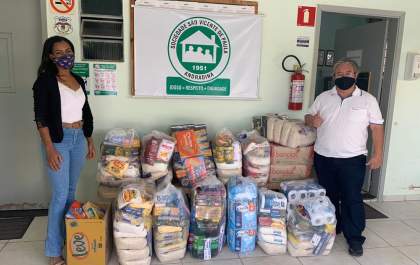 Ação social do Sicredi arrecadou mais de 2,3 toneladas em alimentos