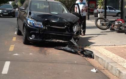 Motociclista ferido em colisão na Cussy deixa o hospital
