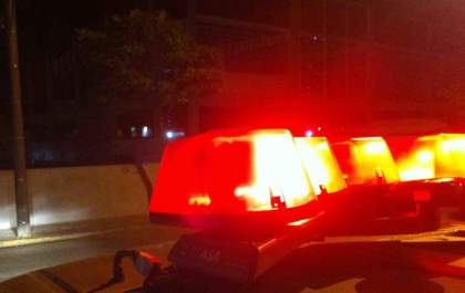 Violência doméstica: Mulher vai parar no médico com corte na cabeça e rapaz é preso