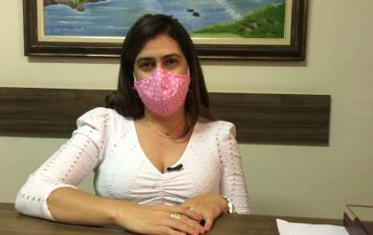 Izabelly Staut fala sobre agosto lilás e campanha do sinal vermelho