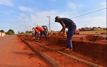 Prefeitura revitaliza Avenida João Selvírio de Souza