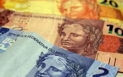 Salário mínimo para 2021 ficará em R$ 1.067