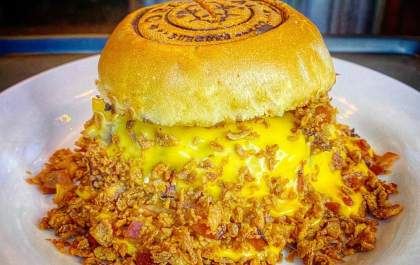 Volcano: Chef da Original Burguer faz lanche inspirado no Acqualinda