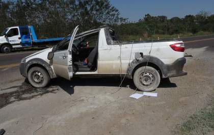 Motorista escapa da morte em capotamento em rodovia
