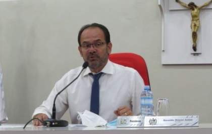 Câmara vota decreto que muda horário para a posse de novo prefeito e vereadores para `zero hora`
