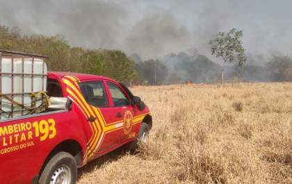 Incêndio na Vila dos Operadores nesta sexta-feira (11)