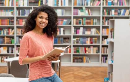 Leitura no Brasil: pesquisa aponta menos tempo para os livros e mais para as redes sociais